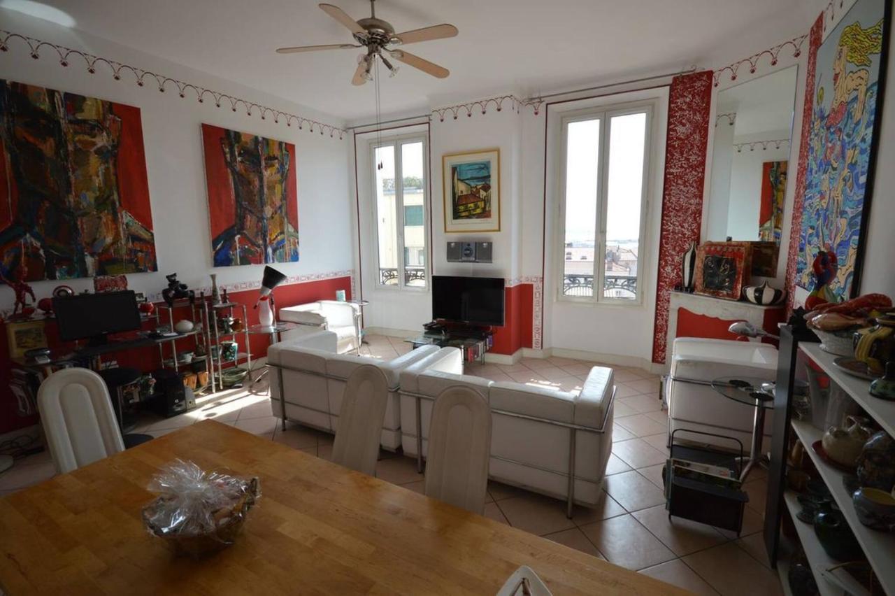 Appartement Art Deco 2 Bd Forville *
