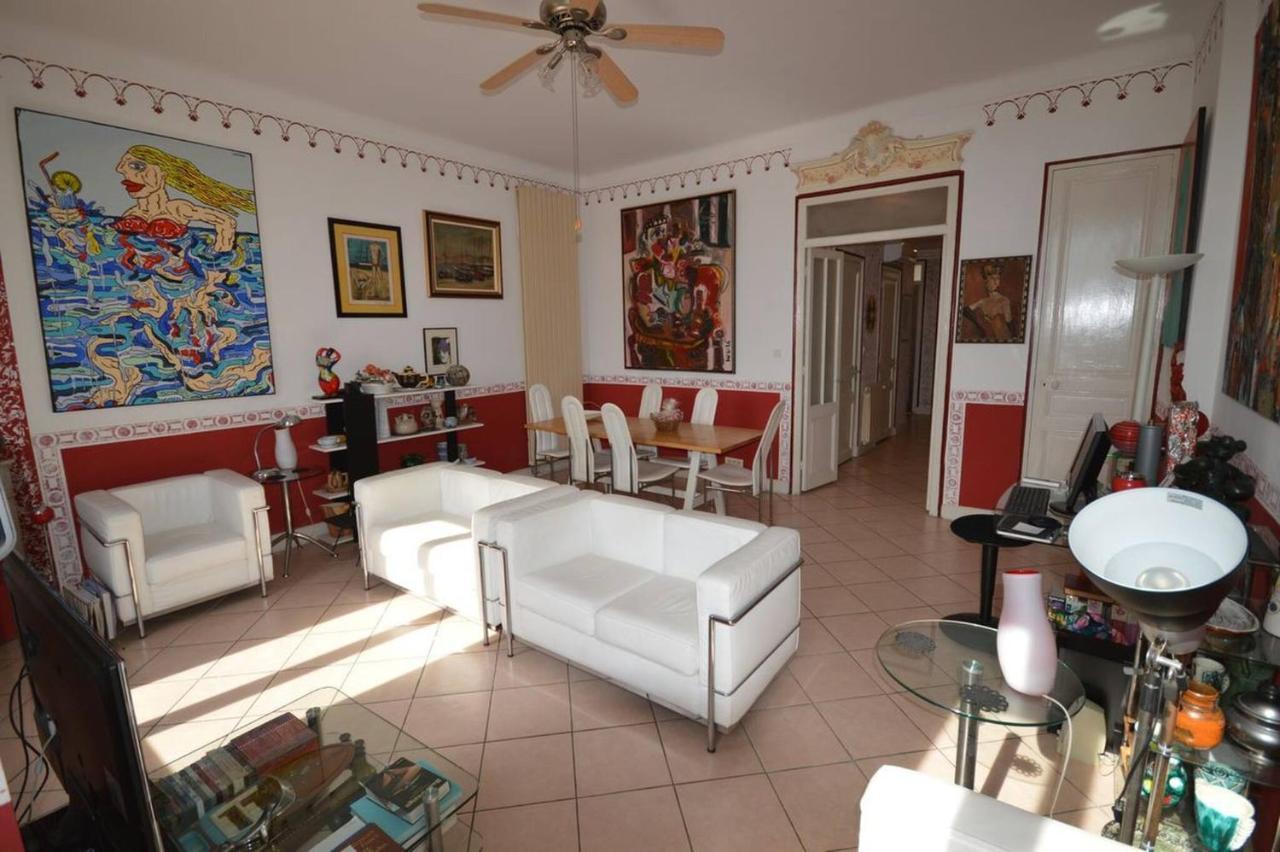 Art Deco 2 Bd Forville Appartement